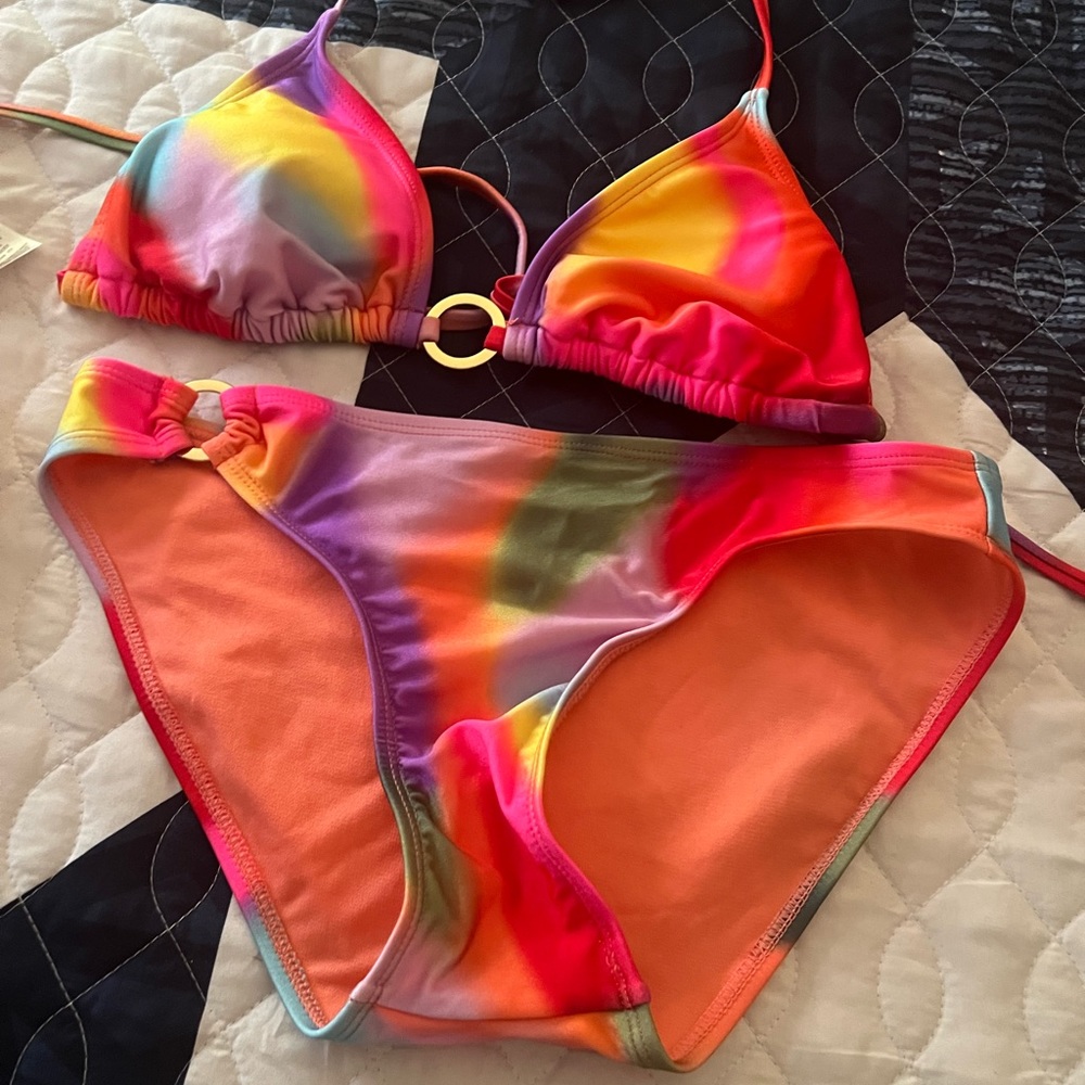Super cute, two-piece, bikini, size medium multicolored, a new never been worn